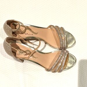 FREE With Any Lehenga Purchase!! Nagida Gold Textured Nina Block Heels Size 8.5M